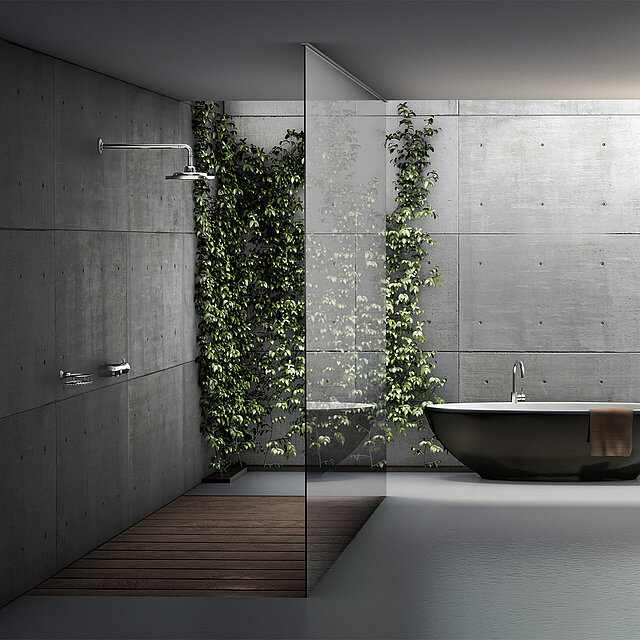 Modernes Glasdusche mit Holzboden, schwarzer freistehender Wanne, vertikaler grüner Pflanzenwand.